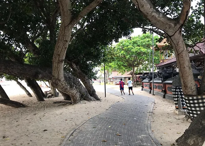 Kubu Pansiyon Nusa Dua (Bali)